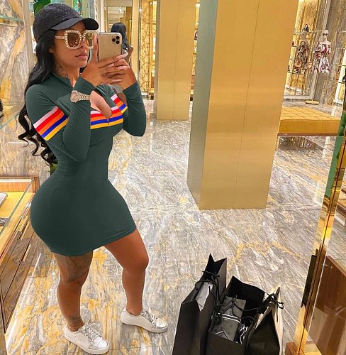 Active Wear Long Sleeve Zipper Up Striped Dresses LP-66511