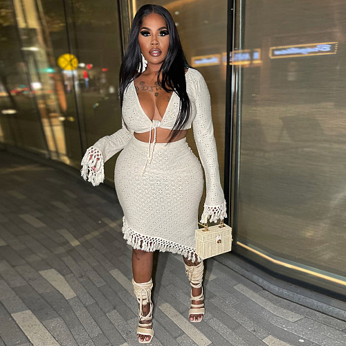 Sexy Chest Wrap Long Sleeves Crop Top And Package Hips Tassel Bodycon Skirt 2 Pieces Sets YNS-2653