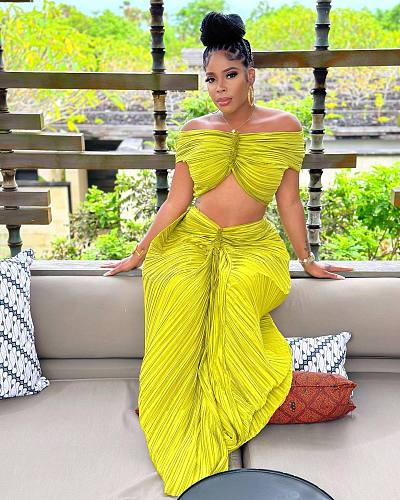 Sexy Off Shoulder Crop Top and Folds Long Skirts 2 Pieces OD-8571