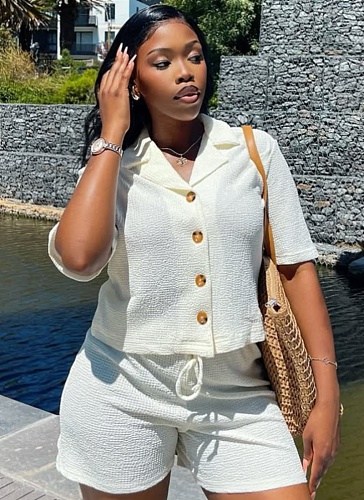 White New Short-Sleeved Shirt Shorts Casual Two-Piece Suit