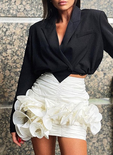 Temperament Sexy Pleated Hip-wrapped Three-dimensional Lace Skirt