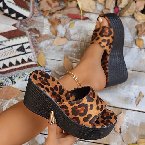Summer New Leopard Print Lightweight Fashion Thick-Soled Wedge Slippers