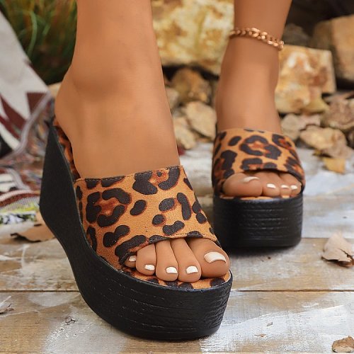 Summer New Leopard Print Lightweight Fashion Thick-Soled Wedge Slippers