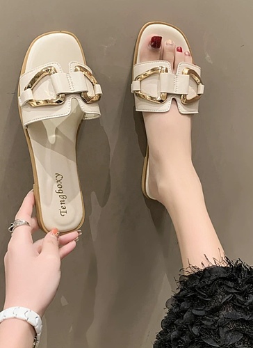 Summer New All-Match Soft Leather Flat Slip-On Square Buckle Beach Sandals