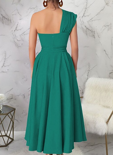 Fashion Women'S Sleeveless Oblique Collar Solid Color Waist Large Swing Dress Wholesale