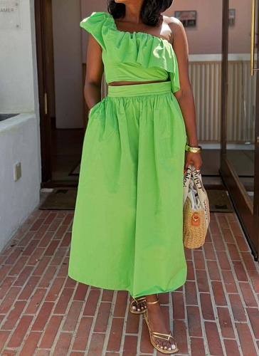 Sexy One-Shoulder Short Top Stylish Skirt Two-Piece Set Wholesale