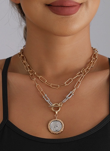 Fashion Retro Relief Portrait Necklace Classical High-End Necklace