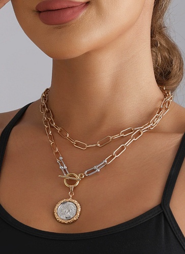 Fashion Retro Relief Portrait Necklace Classical High-End Necklace
