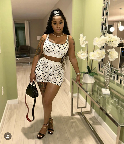 Sexy Slim Vest Shorts Suit Fashionable Crescent Print Two-piece Suit YSY-8996