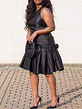 Tight Fitting Black Ear-trimmed Pleated Sleeveless Dress MK-C3215