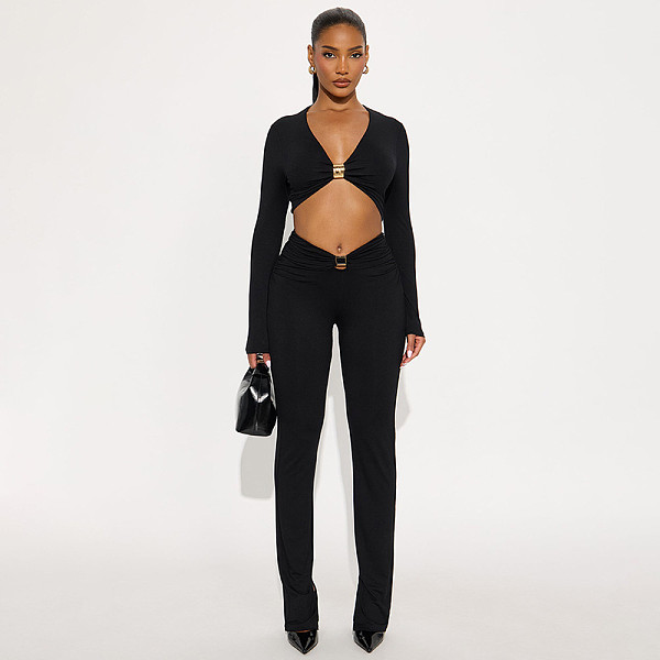 Sexy V-neck Metal Butterfly Button Splicing Hollow Navel-exposed Pleated Pants Suit