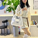 2025 New Versatile Large Capacity Tote Plush Shoulder Bag