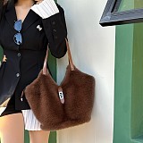 2025 Fashion Retro Shoulder Bag with Mink Fur Commuter Tote Bag HES-2537