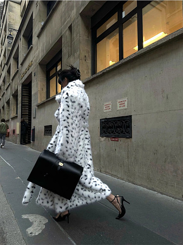 Winter Women Suit Collar Fox Fur Coat European American Loose Warm Windbreaker ZNFR-2024057