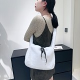 2025 New Fashionable and Stylish Large Capacity Fleece Tote Underarm Bag HES-2300