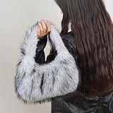 New Plush Small Square Faux Raccoon Fur Handbag/Shoulder Bag RS-5792
