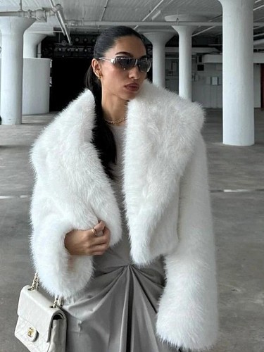 2025 Faux Fox Fur Short Coat Jacket with Large Fur Collar  ZNFR-458878