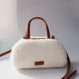 2025 New Retro Niche Design Heavy-Duty Faux Wool Handbag/Crossbody Bag RS-1803