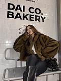 Autumn/Winter Women's Fur Coat Elegant and Warm Short Jacket ZNFR-88578