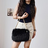 2025 Autumn/Winter New Collection Plush Clutch/Crossbody Bag RS-0010