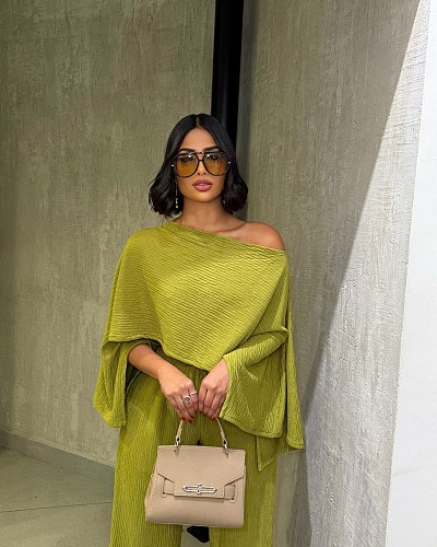 Stylish and Elegant Off-the-shoulder Irregular Top and Trousers Set QZ-6585