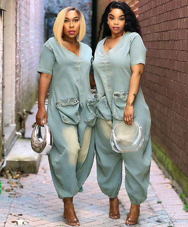 Fashionable and Unique Large Pocket Washed Denim Jumpsuit RS-41015