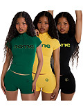 Gym Half-Zip Short Sleeved Top And Tight Shorts Set For Women CH-26018
