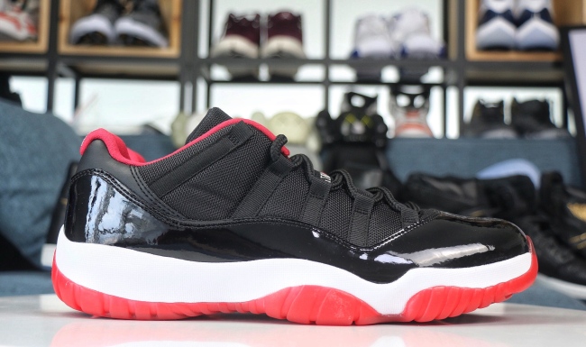 Air Jordan 11 Retro Low Bred 528895-012