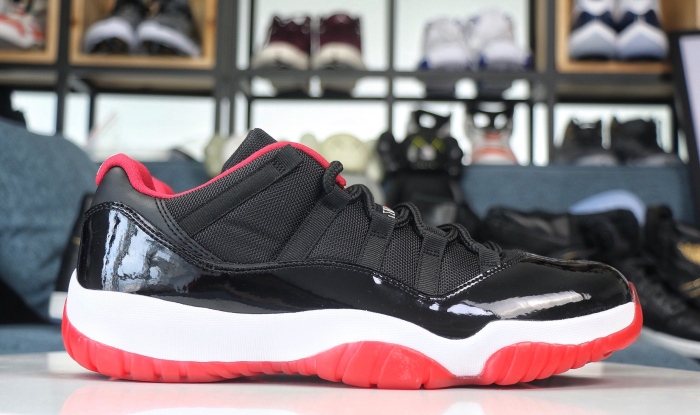 Air Jordan 11 Retro Low Bred 528895-012