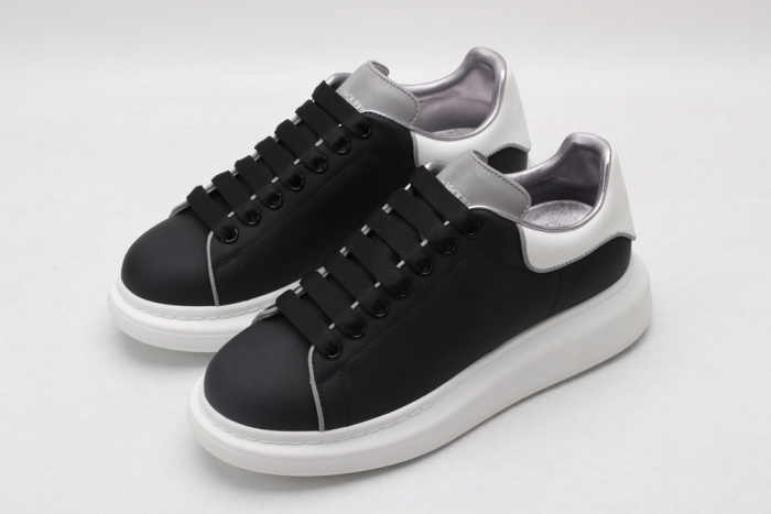 A*exander M*queen Sneaker