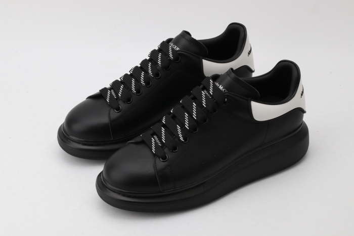 A*exander M*queen Sneaker