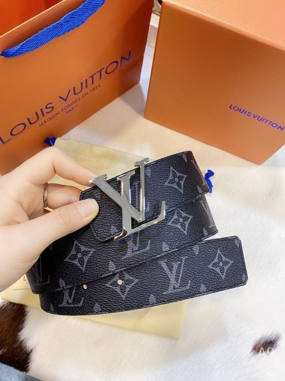 L*uis V*itton Belts Top Version