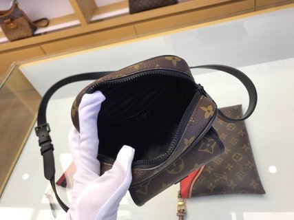 L*ouis V*uitton Bag Top Quality 15*17*8cm