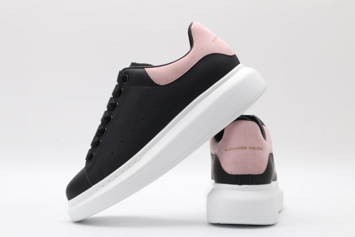 A*exander M*queen Sneaker