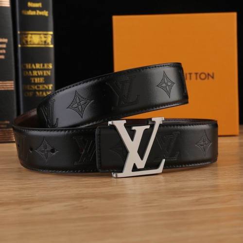 L*uis V*itton Belts Top Version