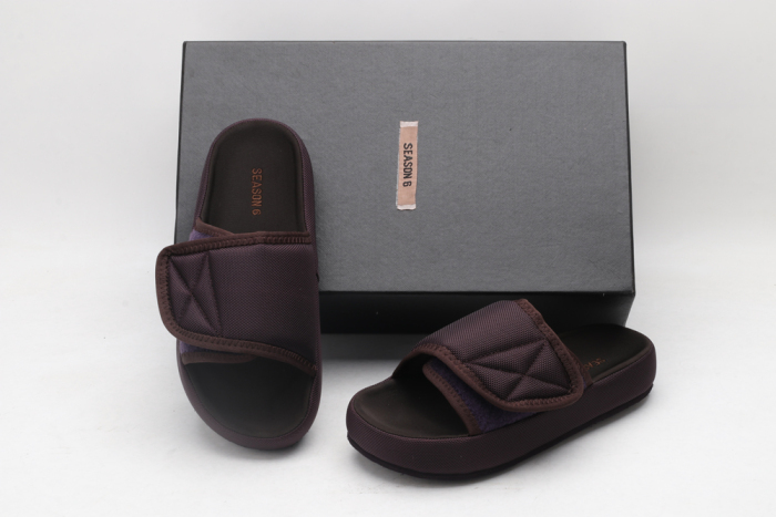Yeezy Slide