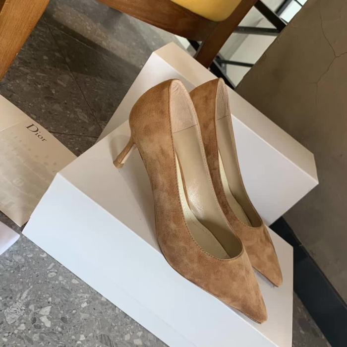 Women D*or Pump