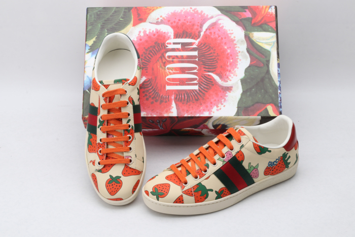 G*cci Sneaker