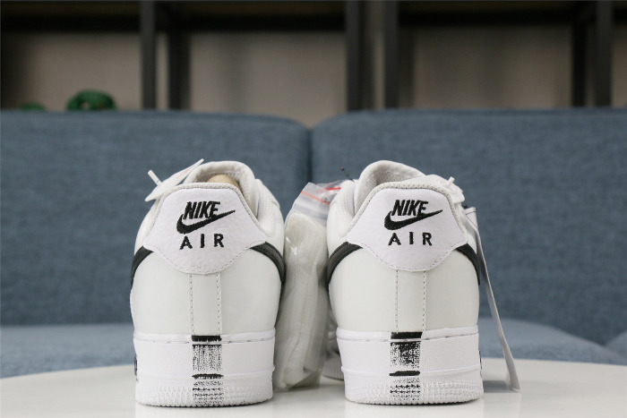 PEACEMINUSONE x Nike Air Force 1 “Para-Noise 2.0”