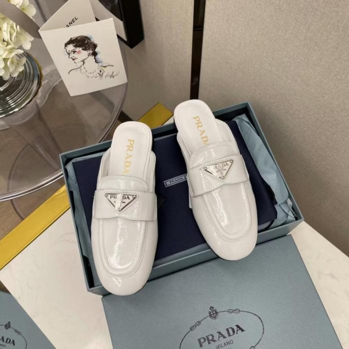 Women P*rada Top Slipper