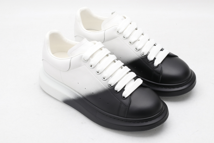 A*exander M*queen Sneaker