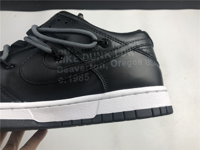 Off-White SB Dunk