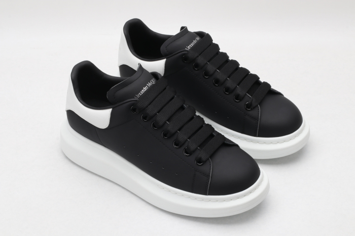 A*exander M*queen Sneaker