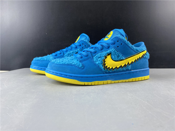 SB Dunk Low Grateful Dead Bears Opti Yellow  CJ5378-700