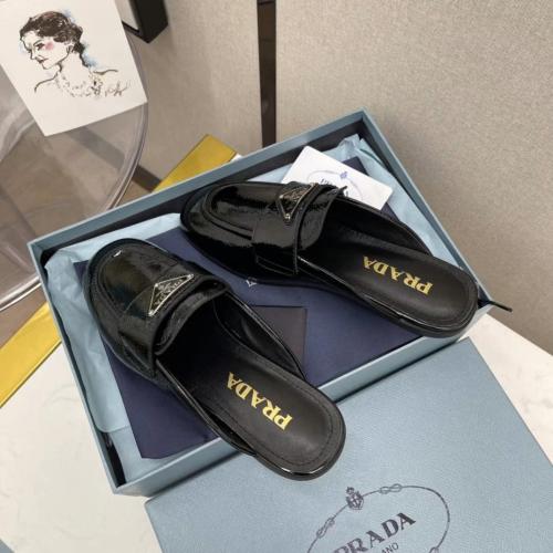 Women P*rada Top Slipper
