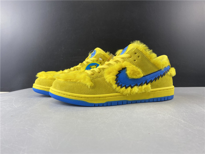 SB Dunk Low Grateful Dead Bears Opti Yellow  CJ5378-700