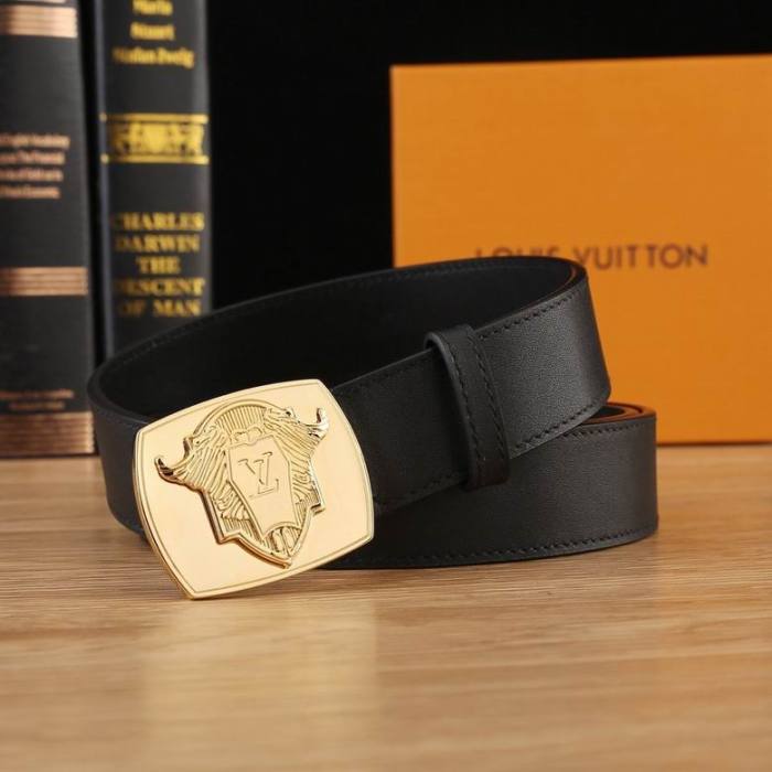 L*uis V*itton Belts Top Version