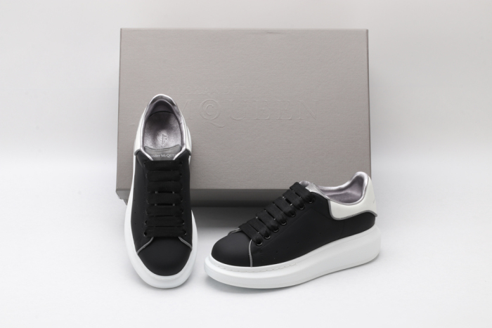 A*exander M*queen Sneaker