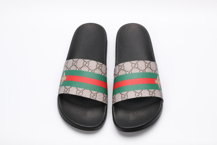 G*cci Sandals