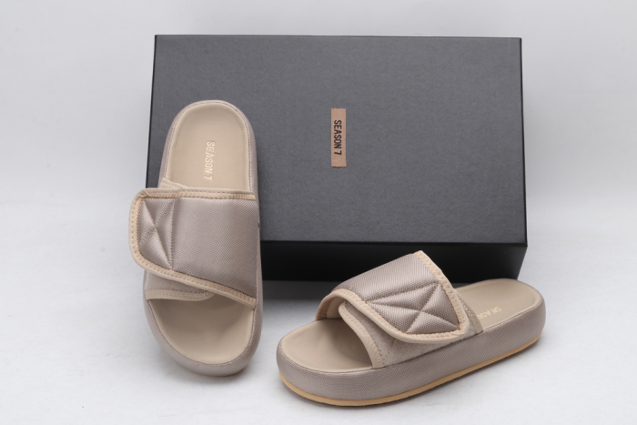 Yeezy Slide